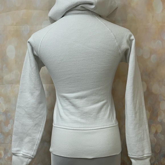 Lululemon size 2 jacket - Picture 4 of 5